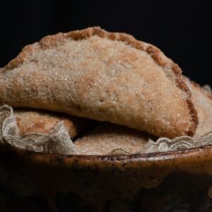 Empanadas y Pan Fresco